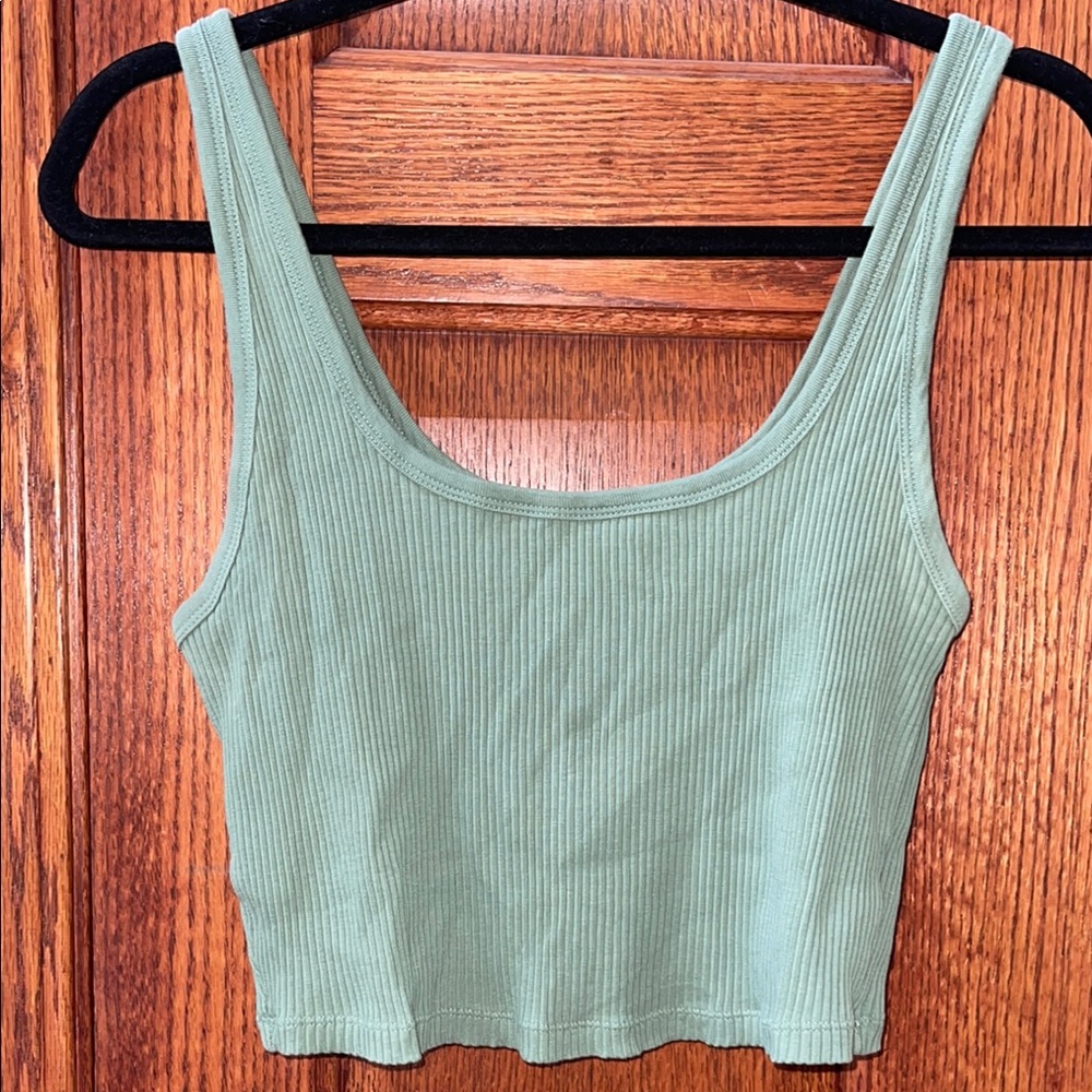 Old Navy Green Ribbed Crop Tank Top